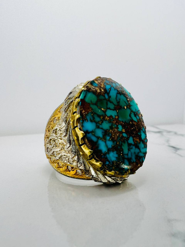 انگشتر فیروزه شجر گل کاسنی رگه سرخ آبی کاربنی سبز،نگین کهنه و قدیمی، تراش سنگ تخت و صاف