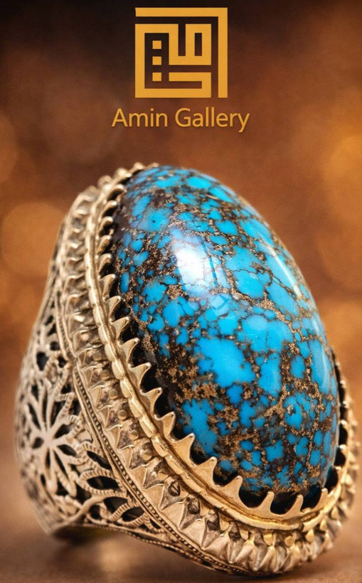 رگه سرخ عنکبوتی قواره درشت، مغز سنگ، ذات سرخ سنگ چاهی، با رگه های بسیار منظم و منحصر بفرد